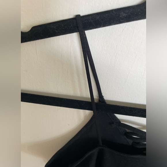 AMERICAN EAGLE BLACK V NECK CROSS THIN STRAP BODYSUIT XS - Picture 4 of 5